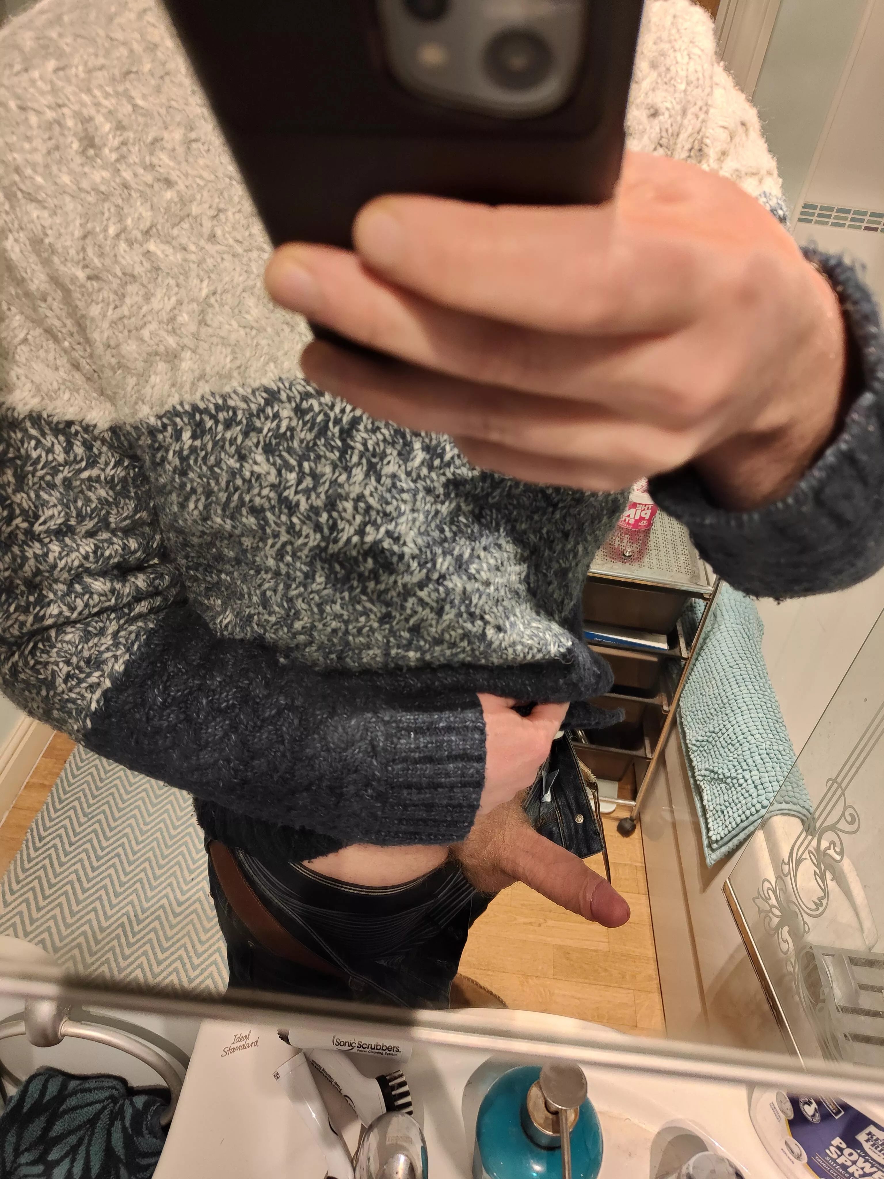 We've been flirting all night at the house party and I send you this, what do you do? 😏