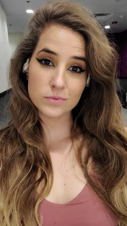 Worst part about late night gym sesh: I want to be in bed. Best part: no waiting for anything!