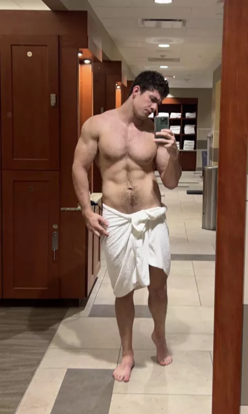 You better be ready to suck when I drop this towel