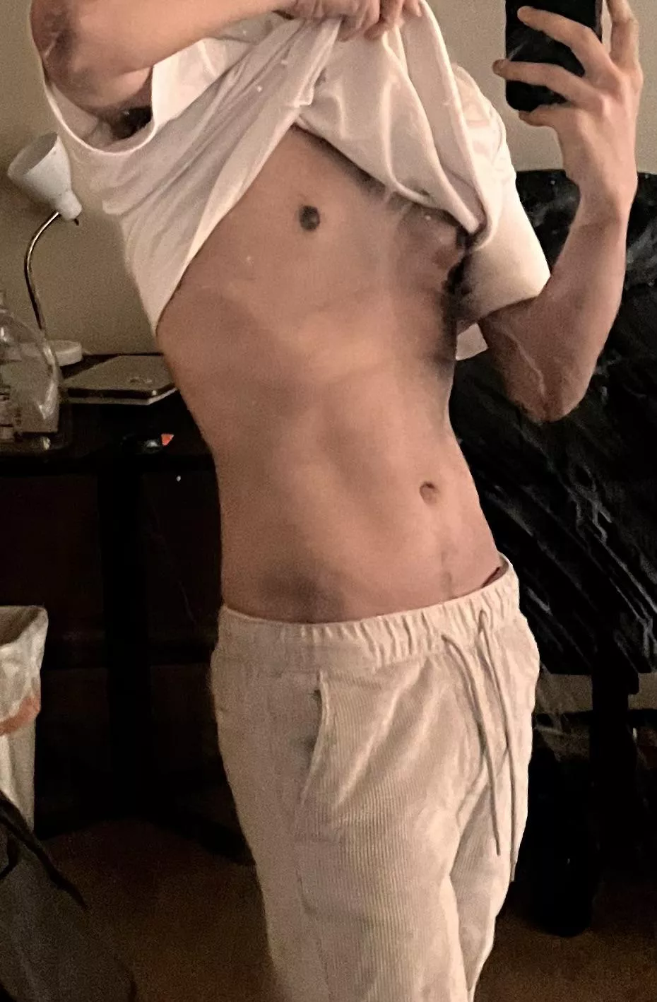 19 / looking for friends/ snap: asimmmxd