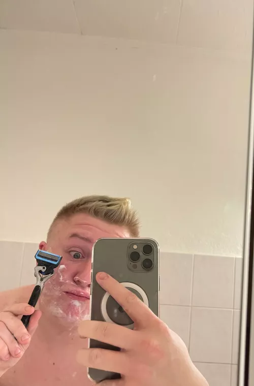 (21) wish that cream was your cum 🥵