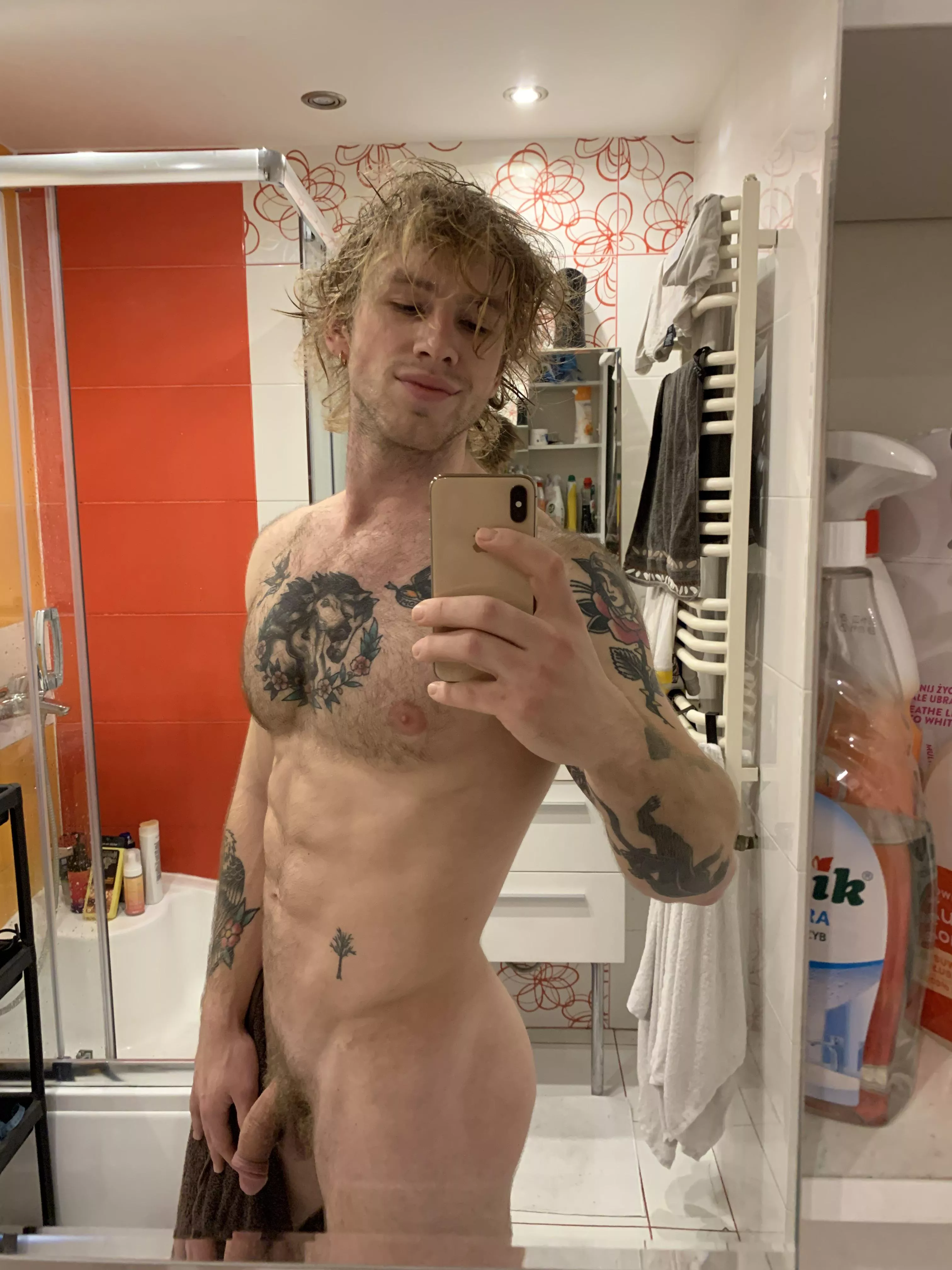 (22) Anyone help me get hard?