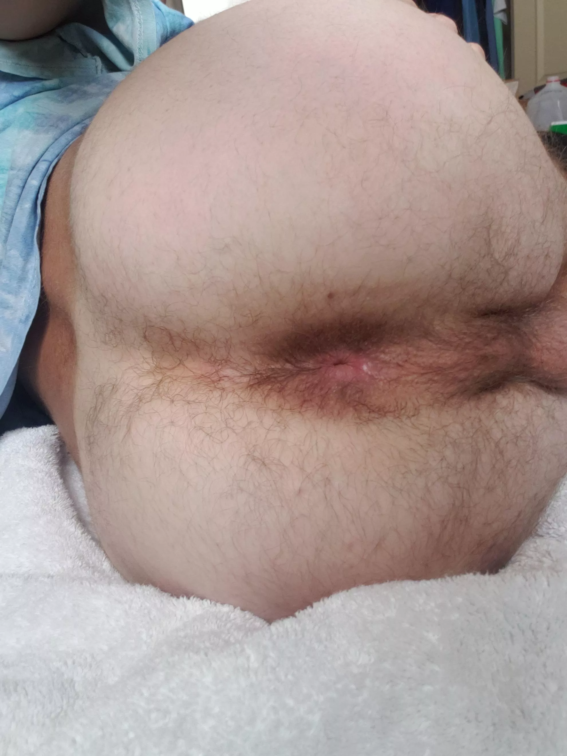 [22] I like the look of my hole, how about you?