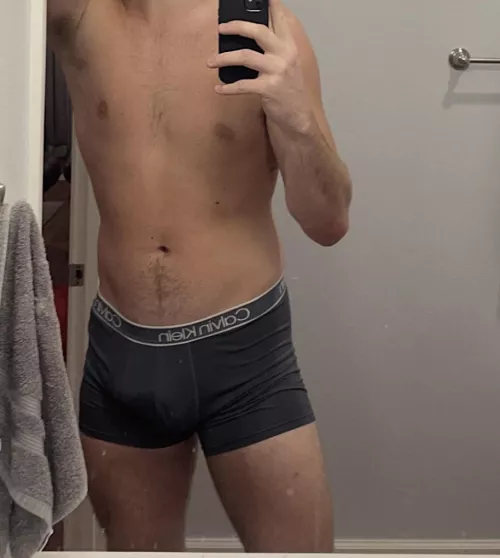 22 m looking for a jo buddy. Masc/in shape only @mholl0624
