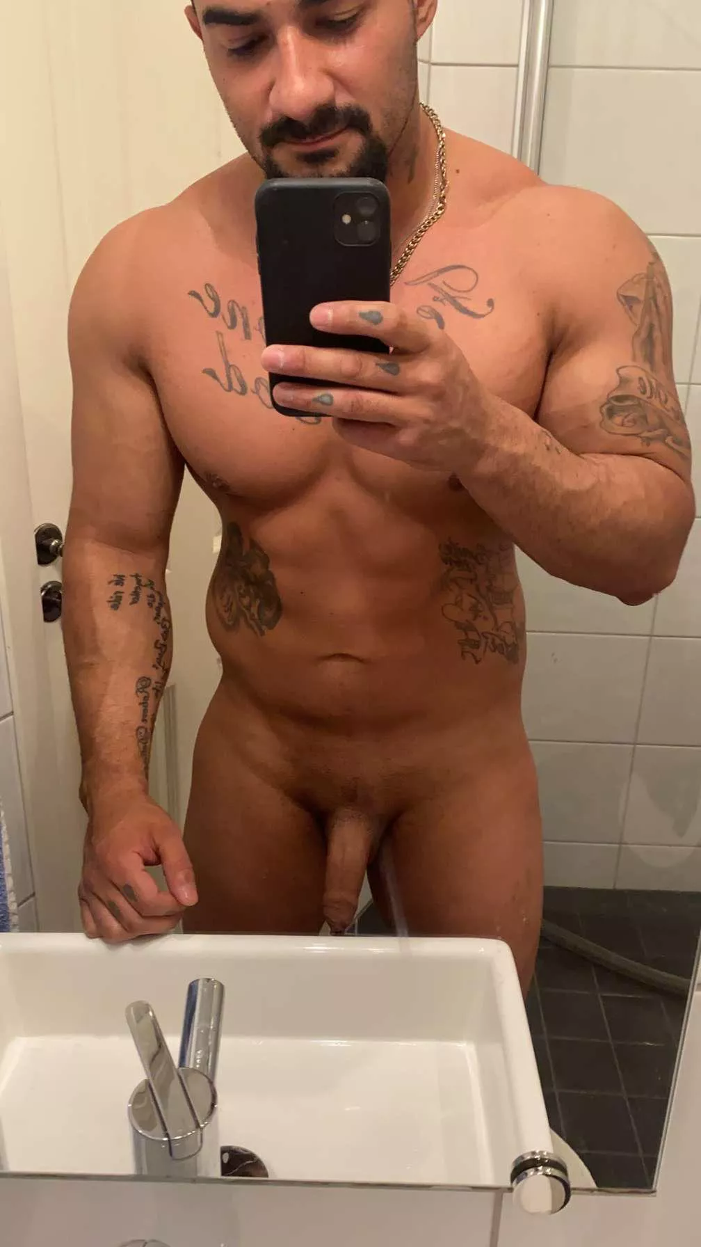 27M only HMU if you are with friends or out in public to watch me jerk off for you. Laugh, cheer me on, give me instructions or just watch me blow a load. Sc: taoshima (mrpennypacker)