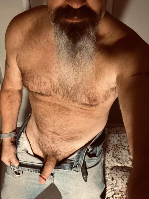 [58] wardrobe malfunction 😃