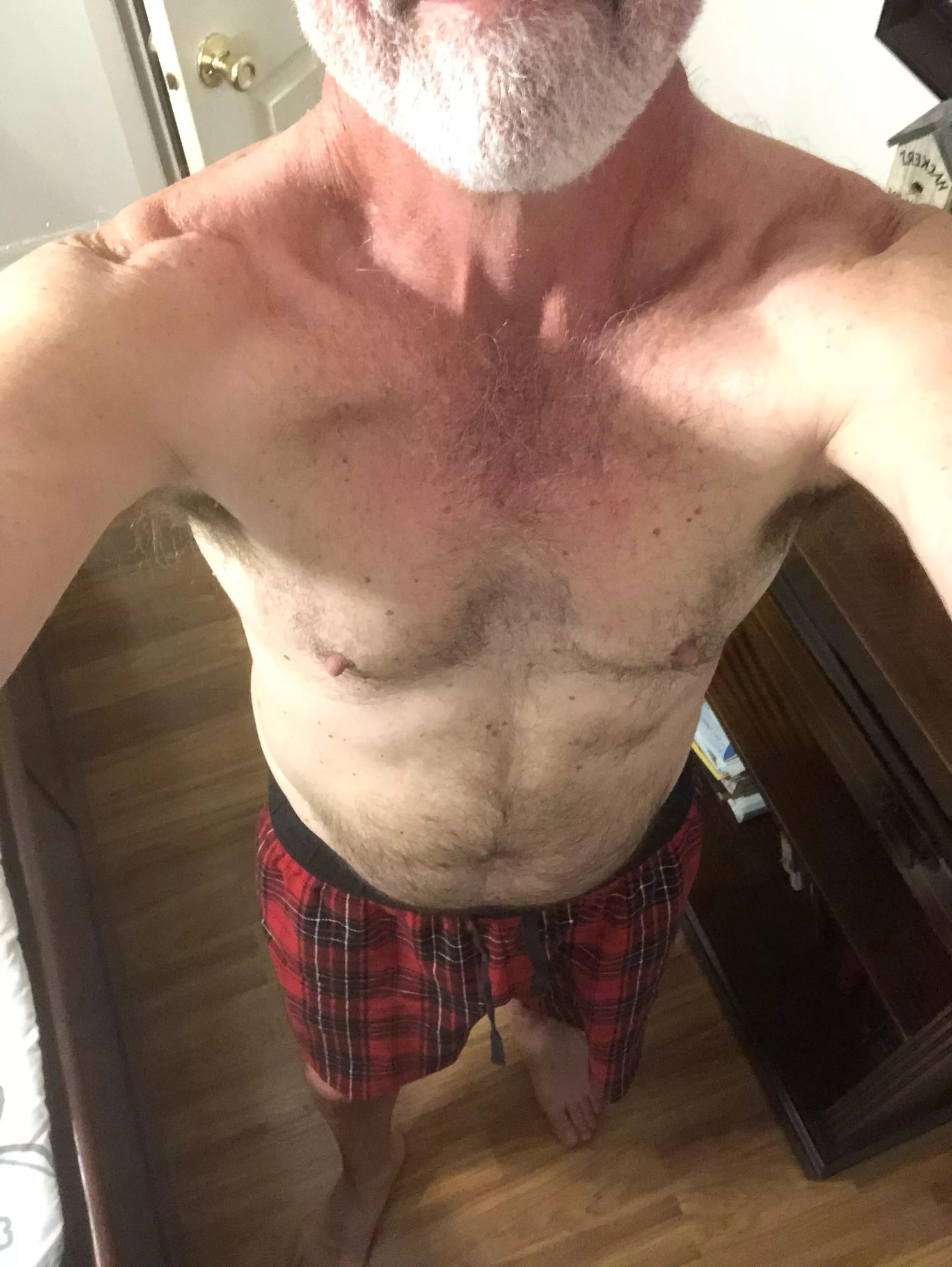 63. Daddy here goodnshape looking for same like-minded, dads and sons for some fun. Reach out if interested.