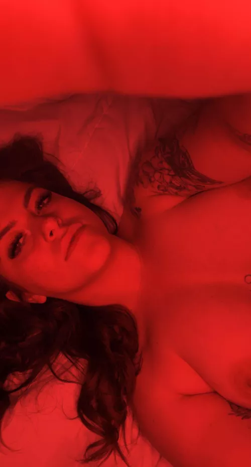 A face ready to get messy