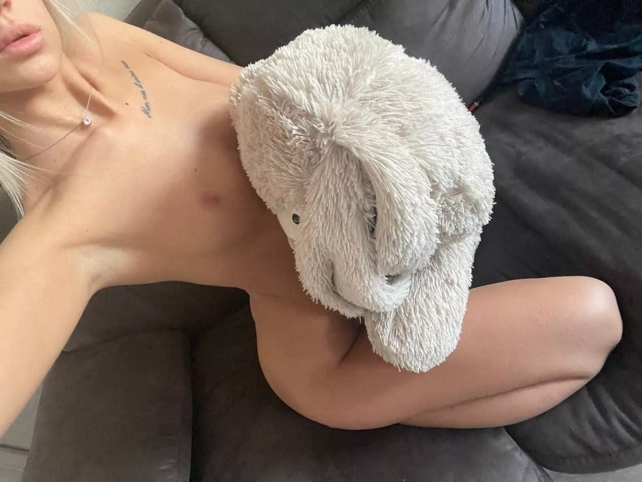 A little nude for your good mood 😋