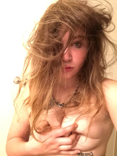 Always nude I had energy to take my shirt off for y’all.. 19f
