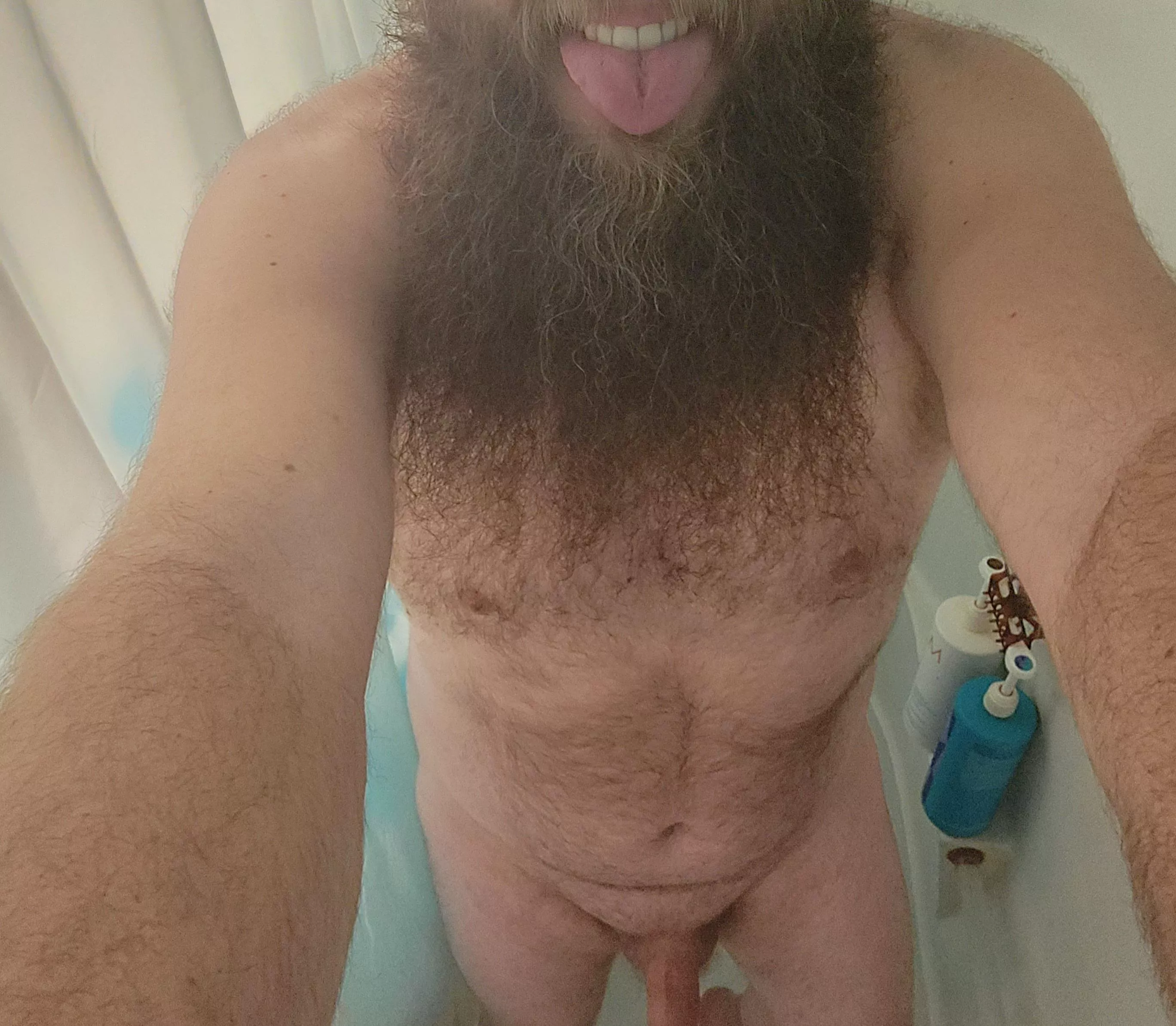 Always time for shower pics! 😅😅