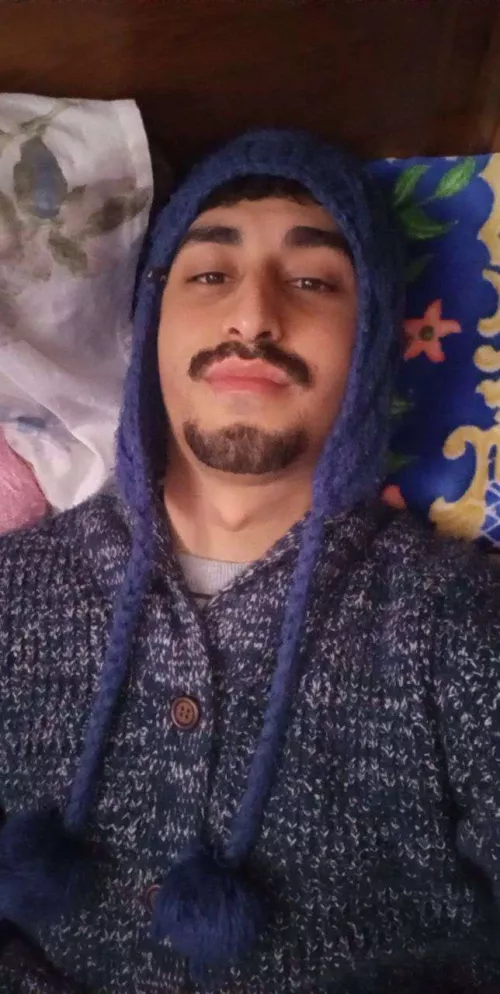 Anyone here plays guild wars 2 Europe? DMs open!