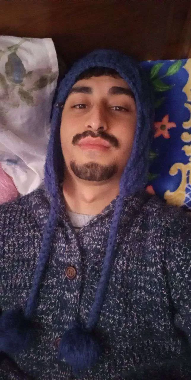 Anyone here plays guild wars 2 Europe? DMs open!