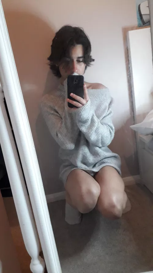 Anyone want to cuddle with me🥺