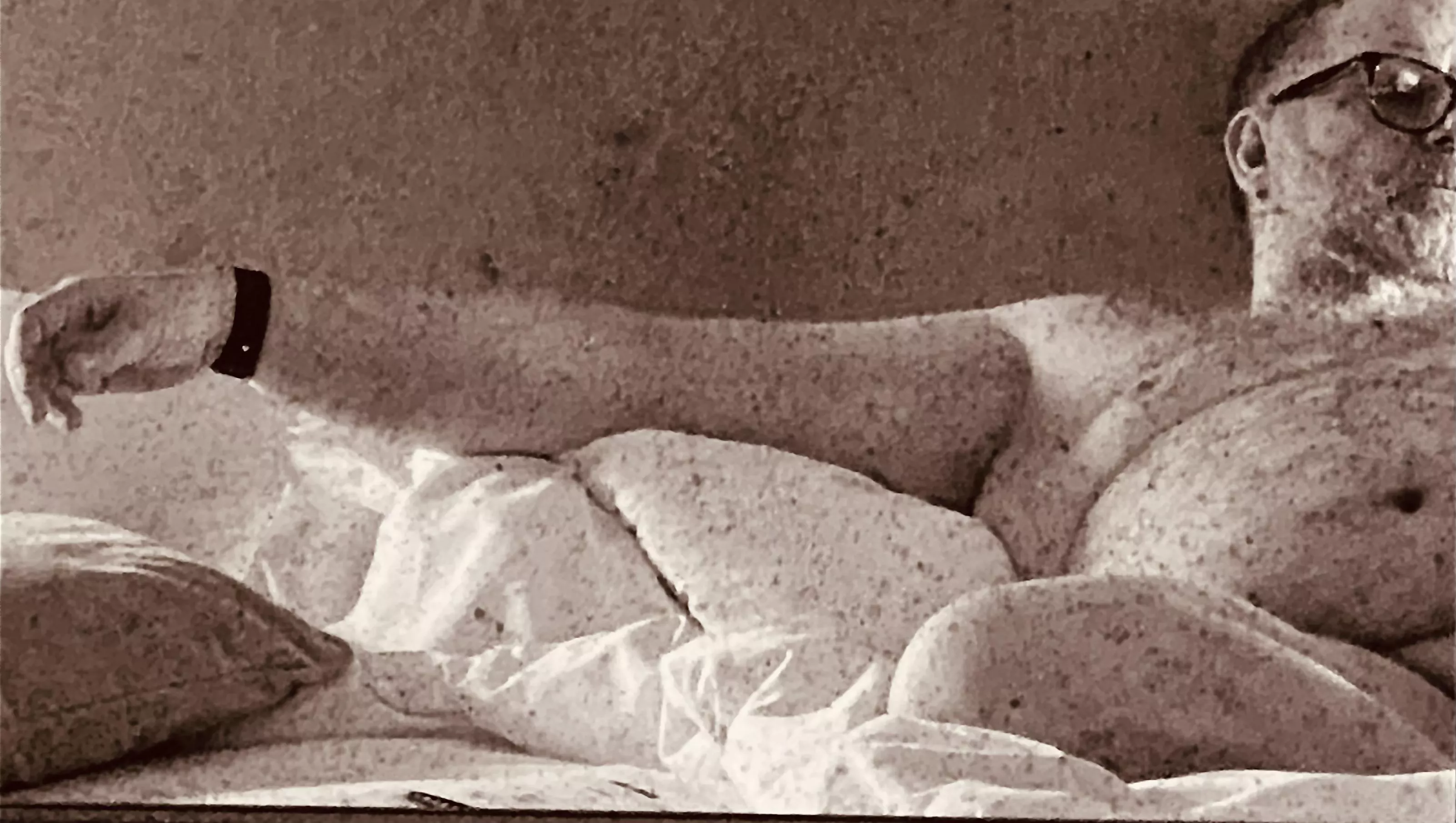 Artistic hotel horn hugeness