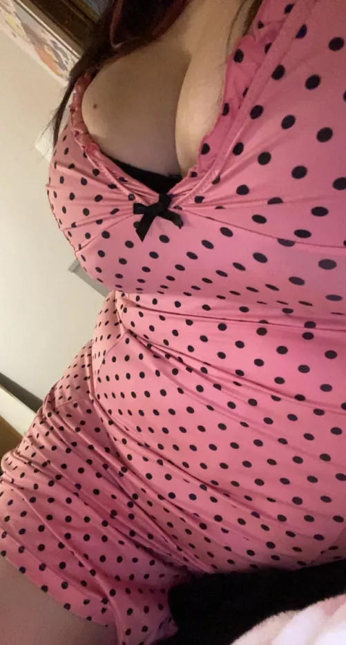 babygirl has a present for you to unwrap