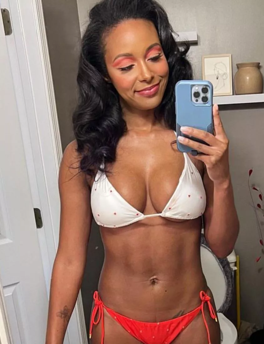 Brandi Rhodes