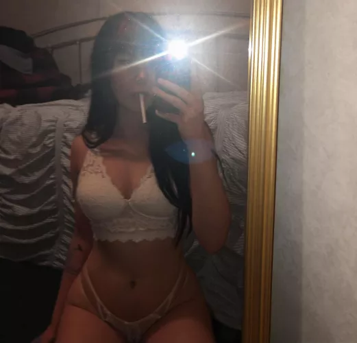 can i smoke in here?🚭