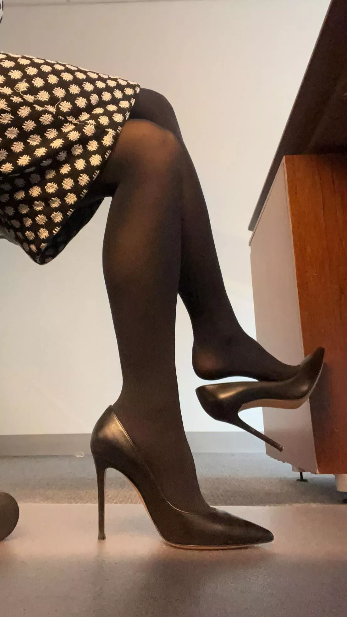 Classic black work staple ✔️