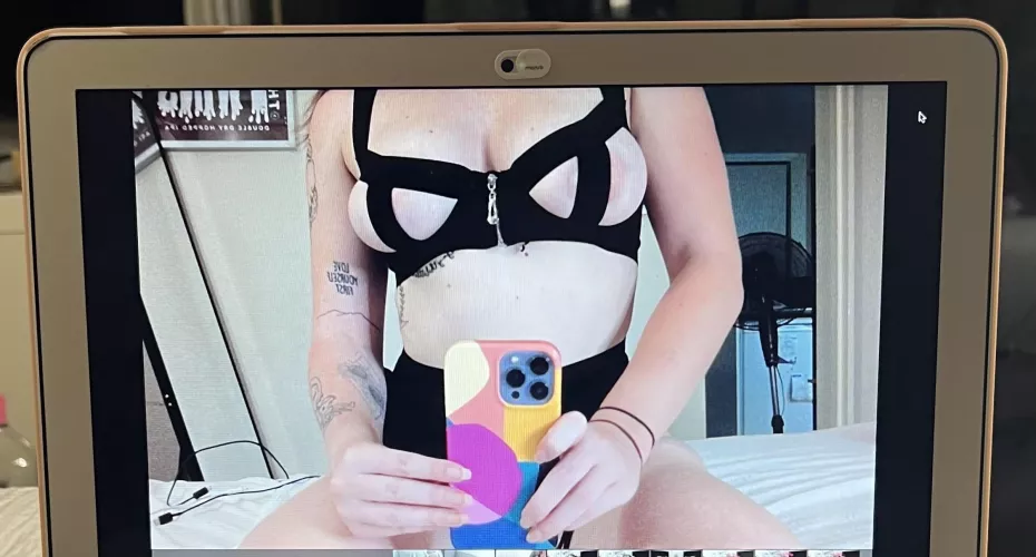 do i look good in black ?