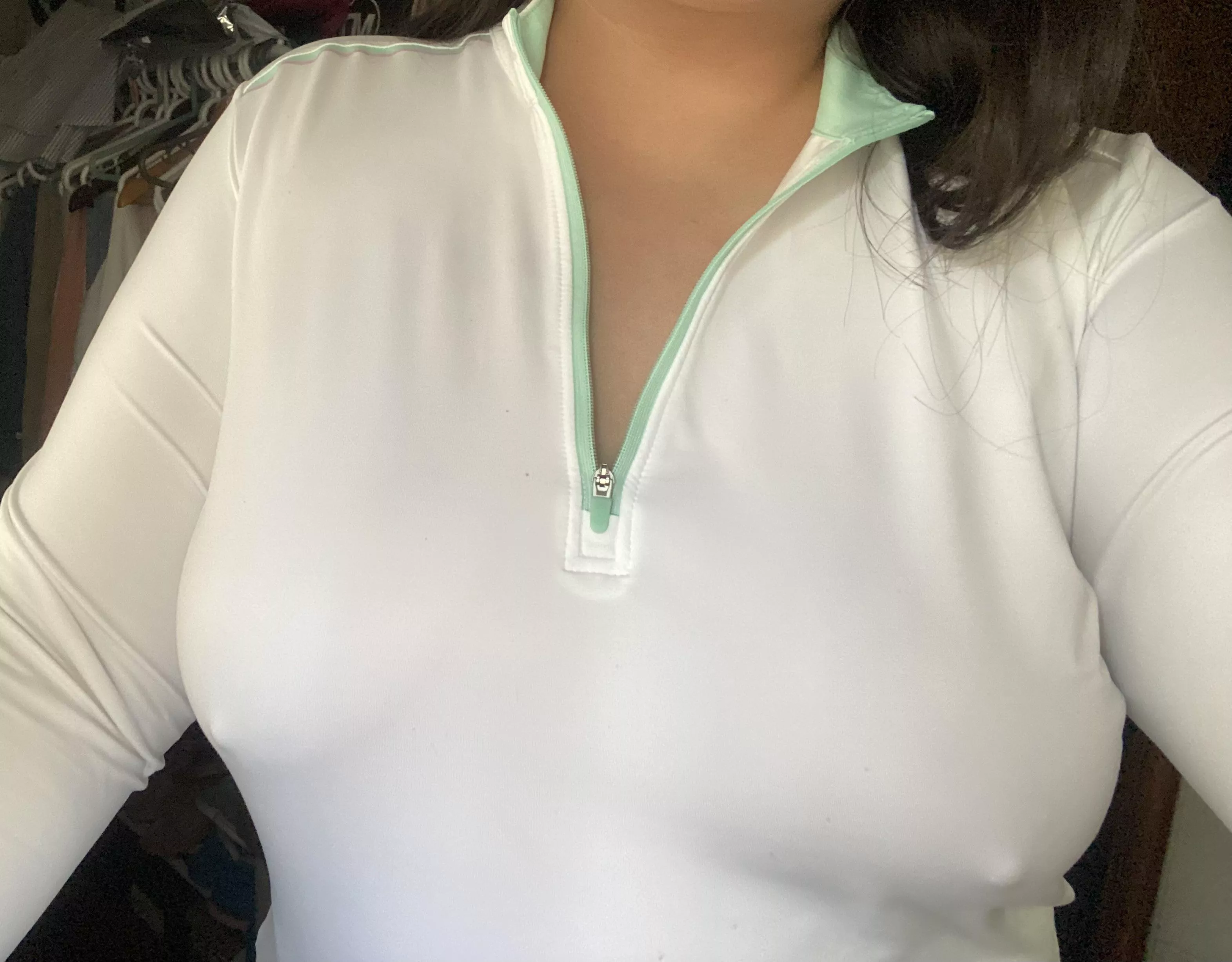 [F] I need to go to the gym but I’m horny 🥺