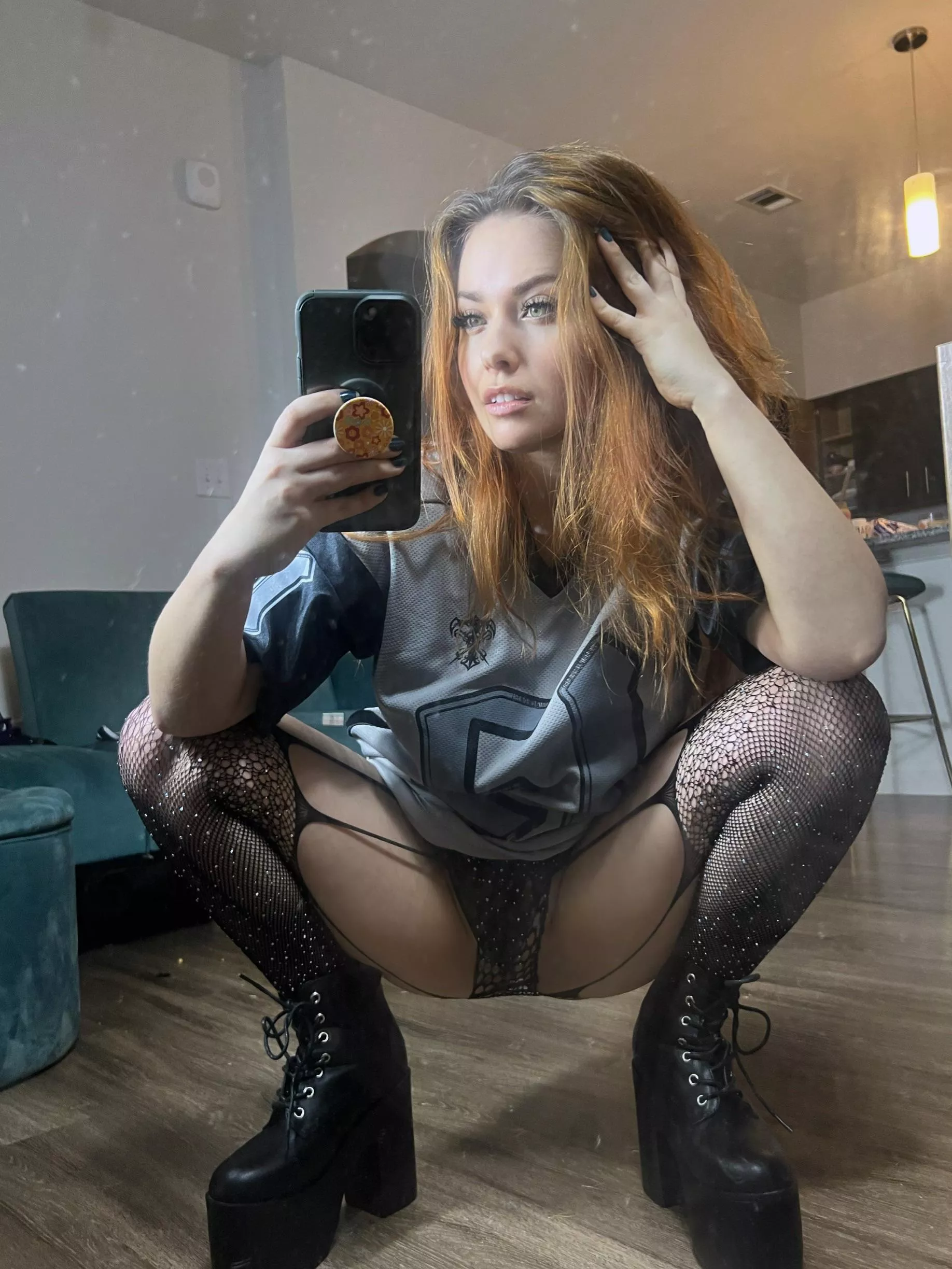 [F] The undertaker, but make it spicy 🌶️ 🪦