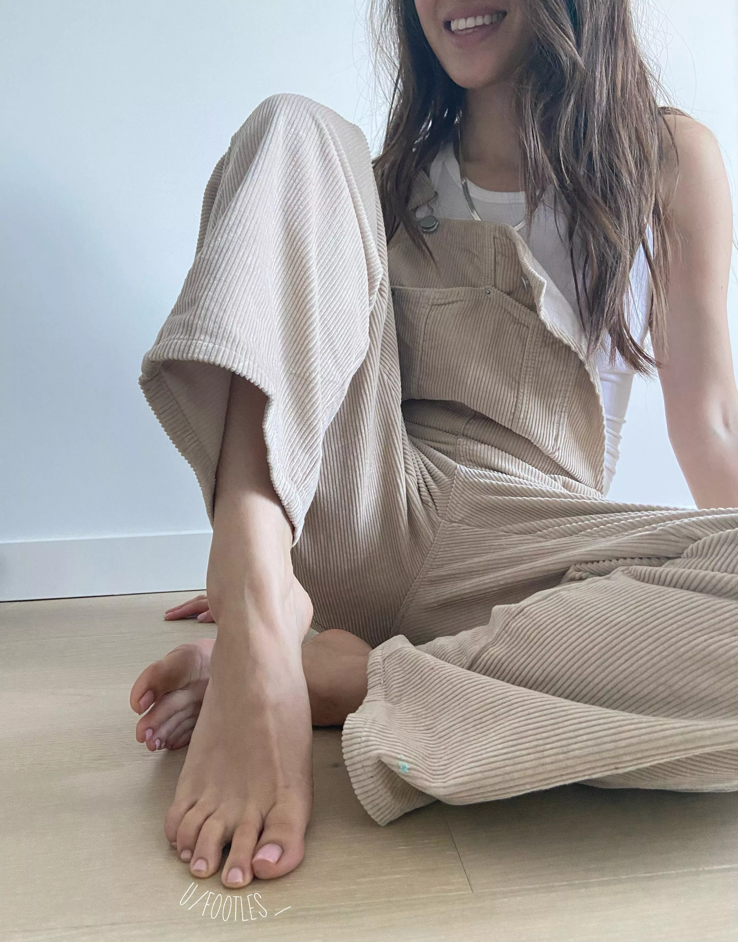 Get beneath me and suck each toe while maintaining eye contact with me.