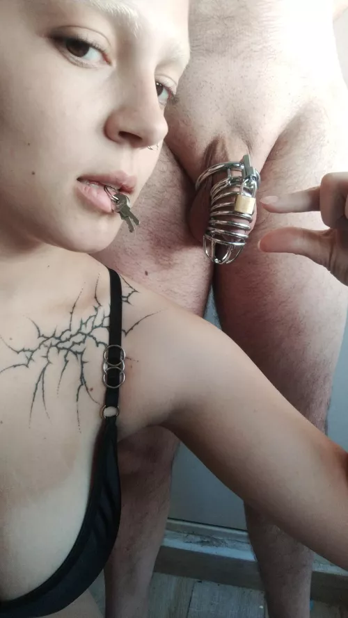 He deserves to be locked!