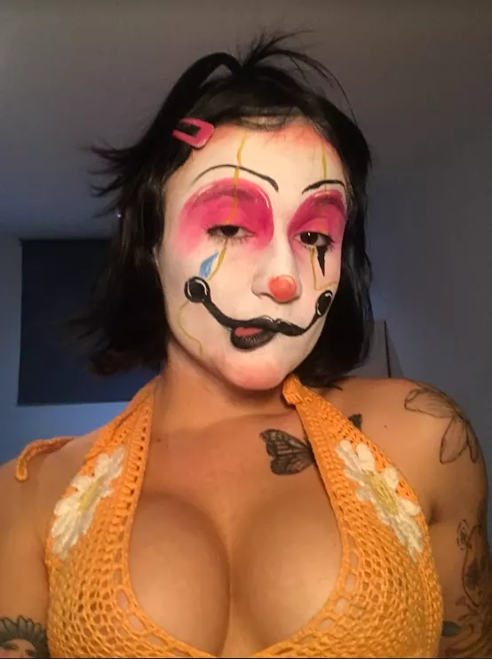 Help cover my face 🤫🔥