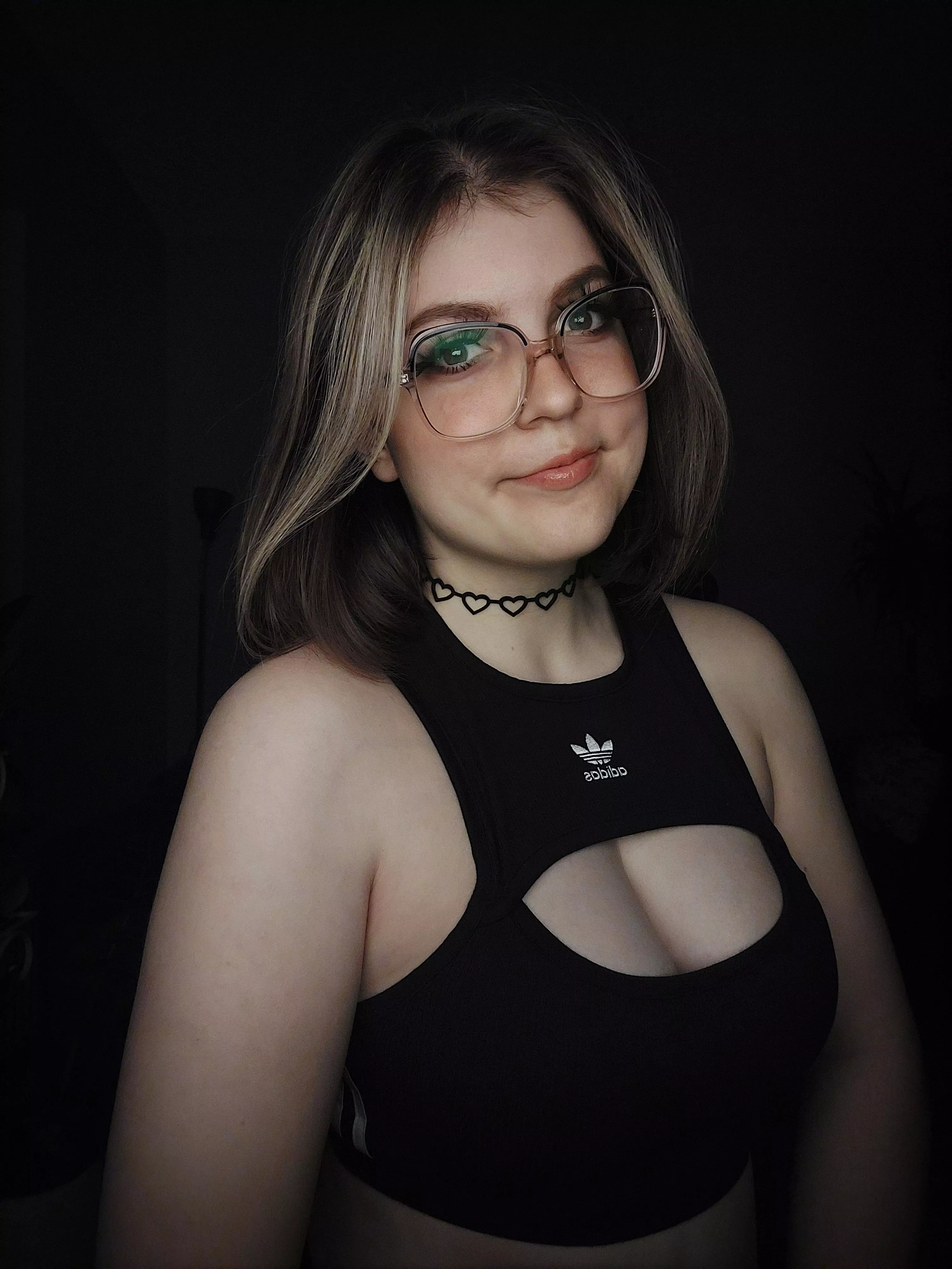 hi I'm new here :) [f]