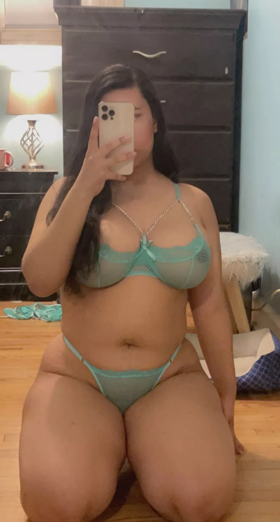 I can crush you with these hips