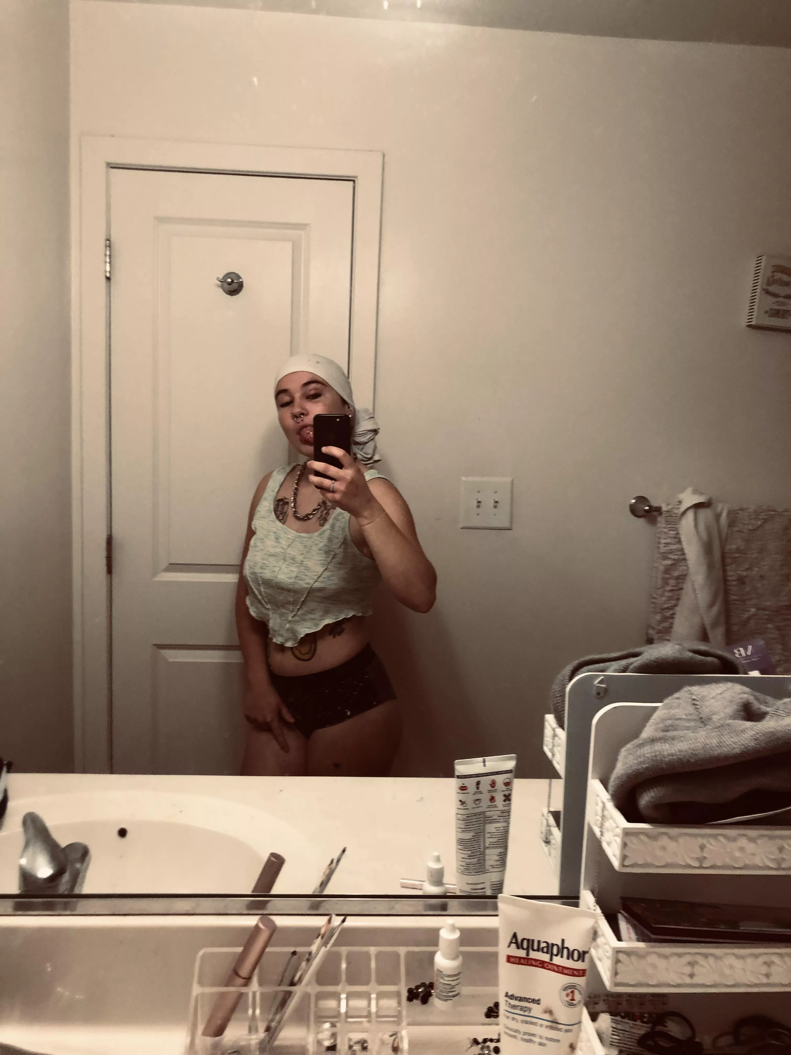 I don’t wanna be a broke bitch who craves tats ): 19f