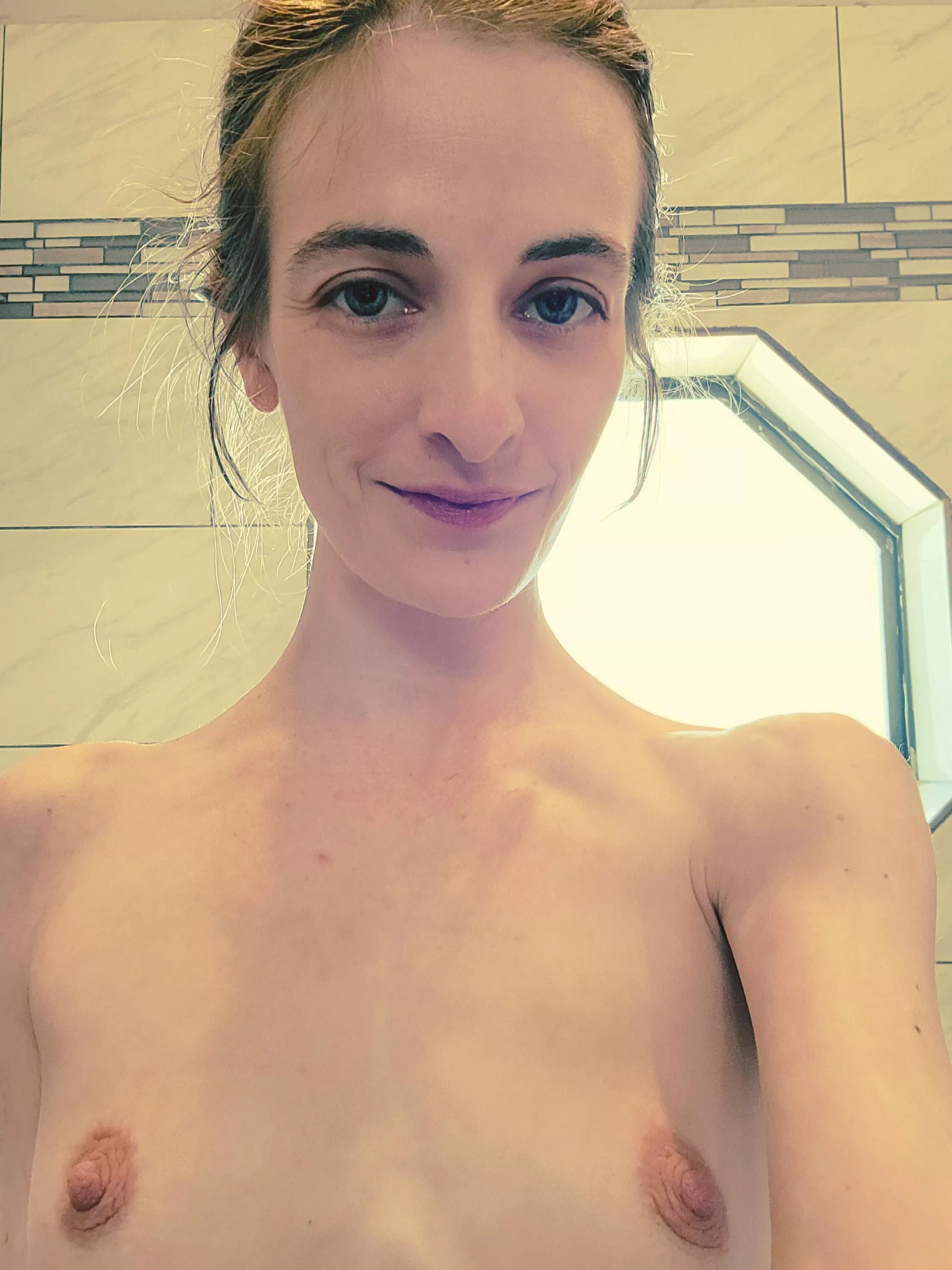 I was uncertain about keeping this picture... but I kinda like my 