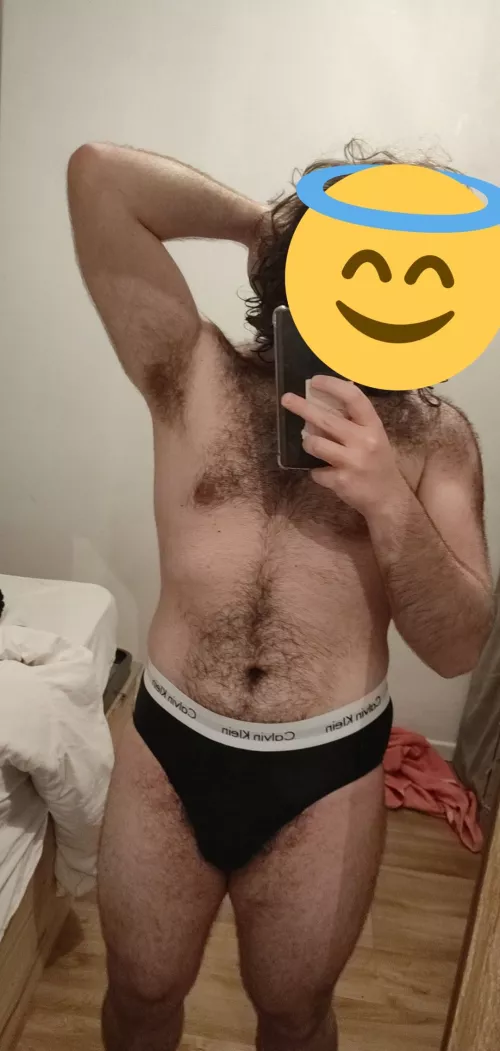 Im bored, need a hairy hug