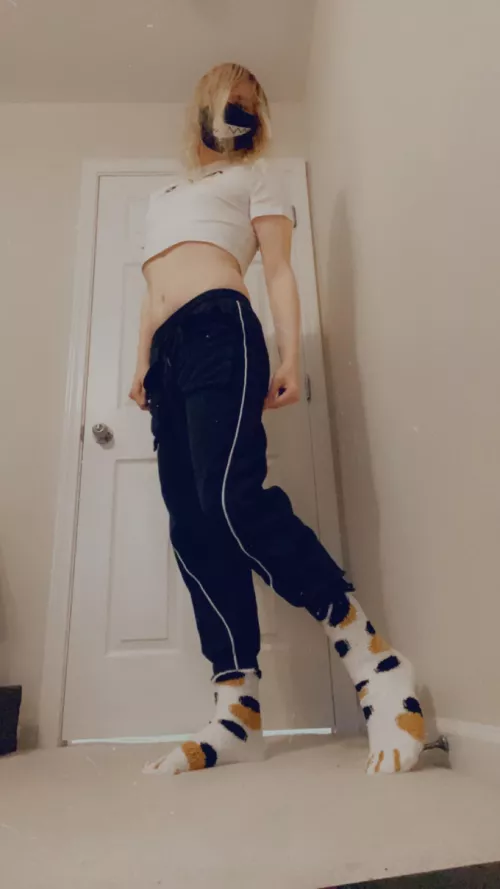 It is Tummy Tuesday :3