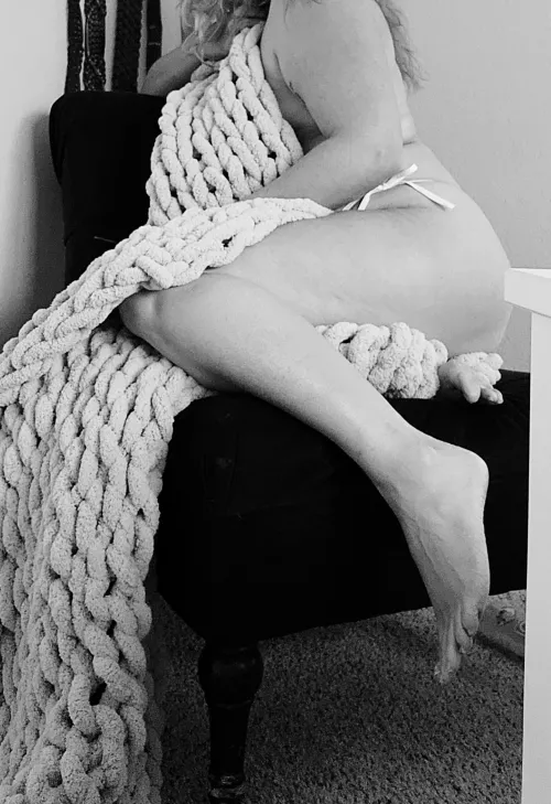 It's cold. I want to be warmed up.