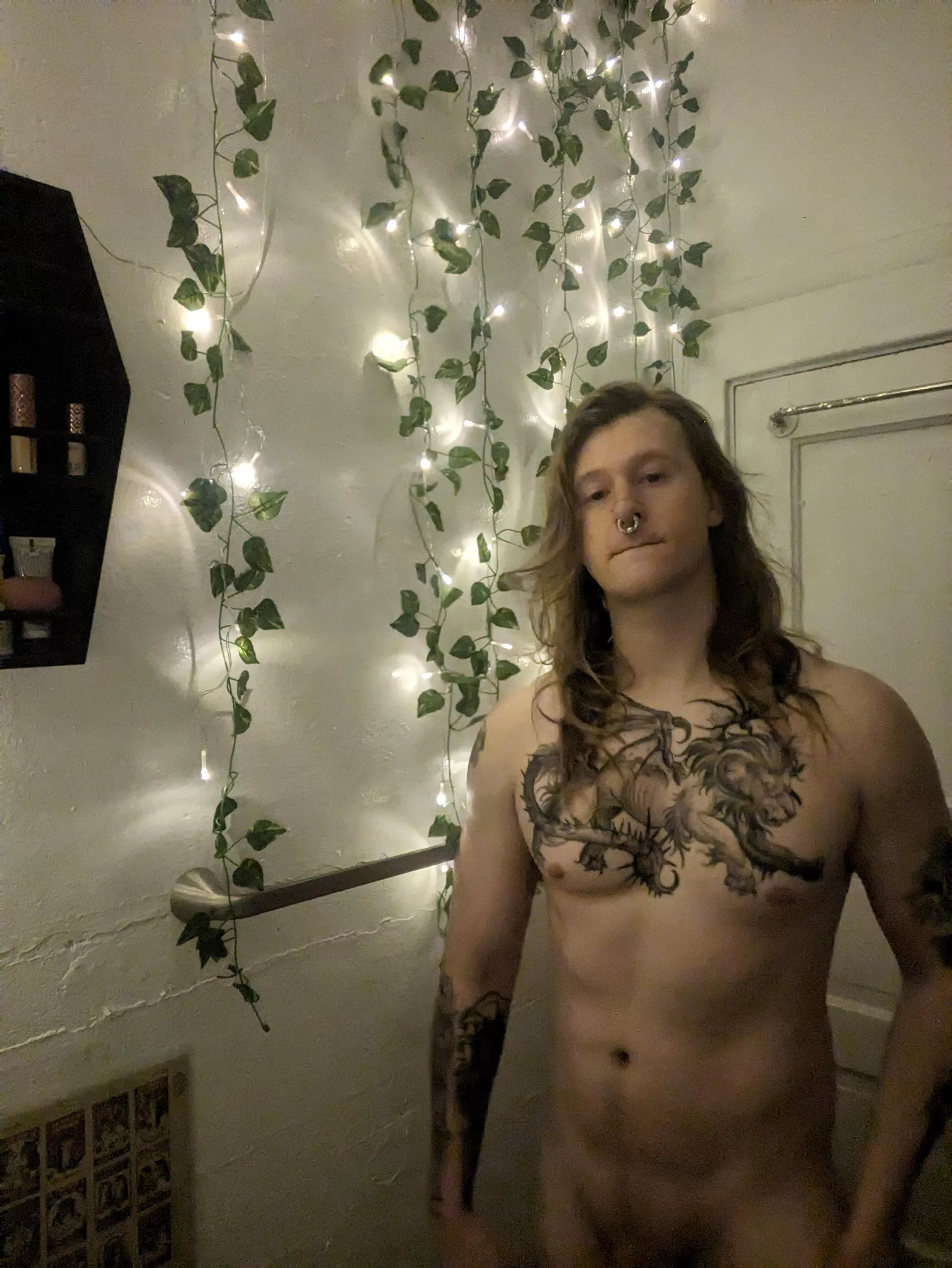 Leaf lights making my bathroom go hard as fuck