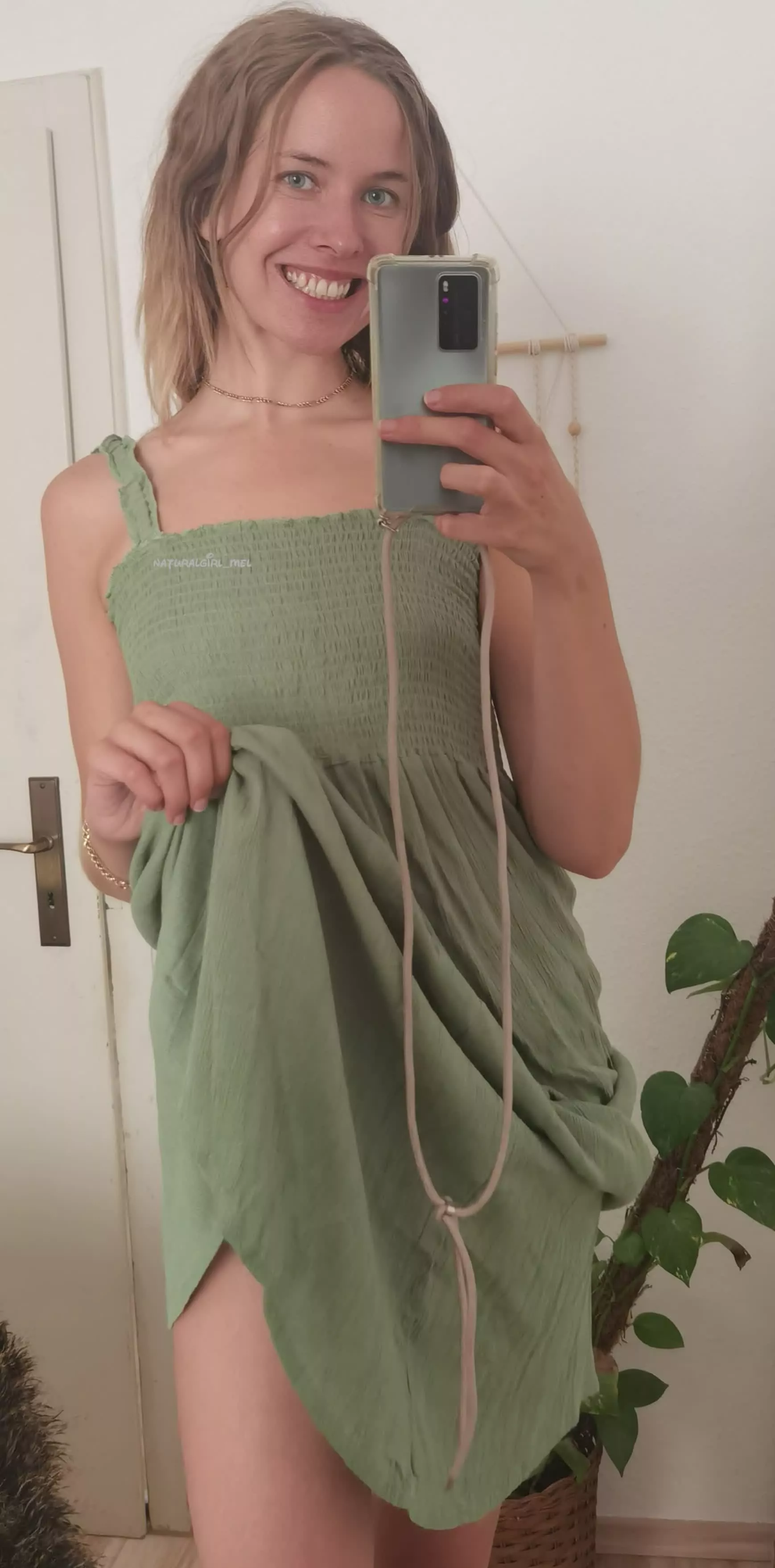 Let's stay positive during hard times 🥰 [F]