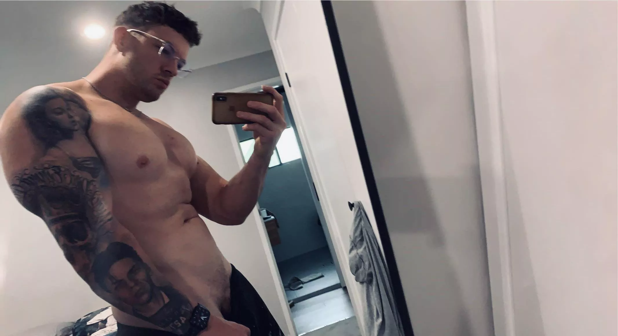 Meant to be painting 😂