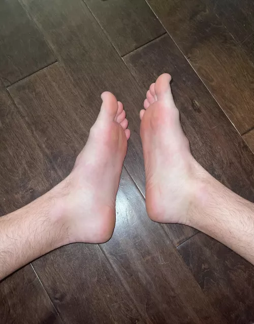 My size 13 feet are so soft after the shower 😌