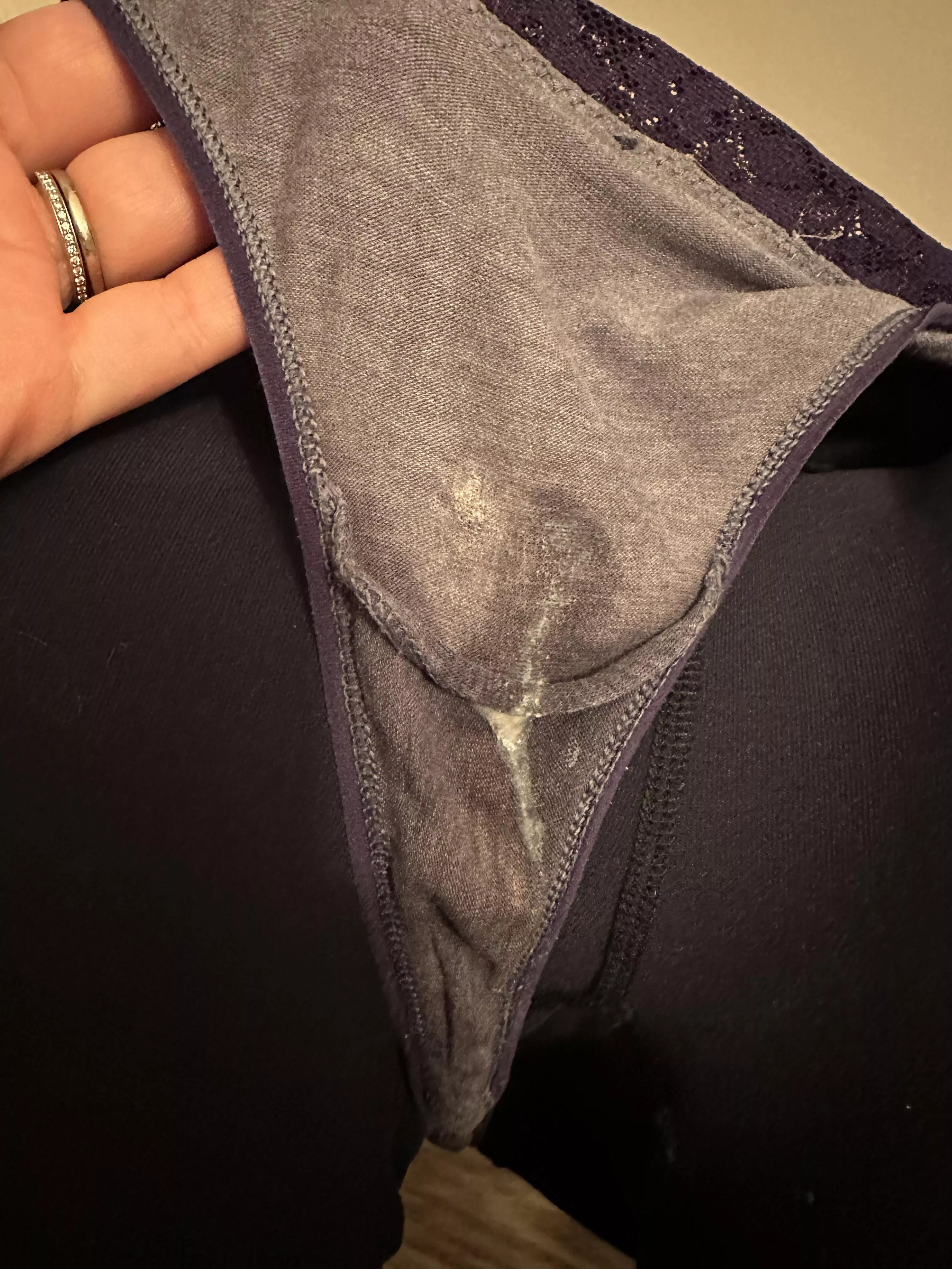 Only half done my work day at the office. My pussy is so wet and creamy!! Want a taste?