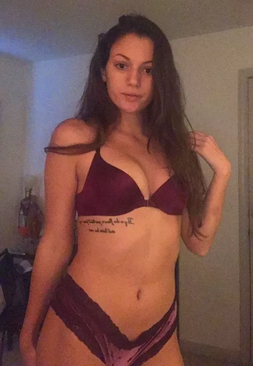 [SC] 22yo F lookin for a horny sext partner snap::tinawewa