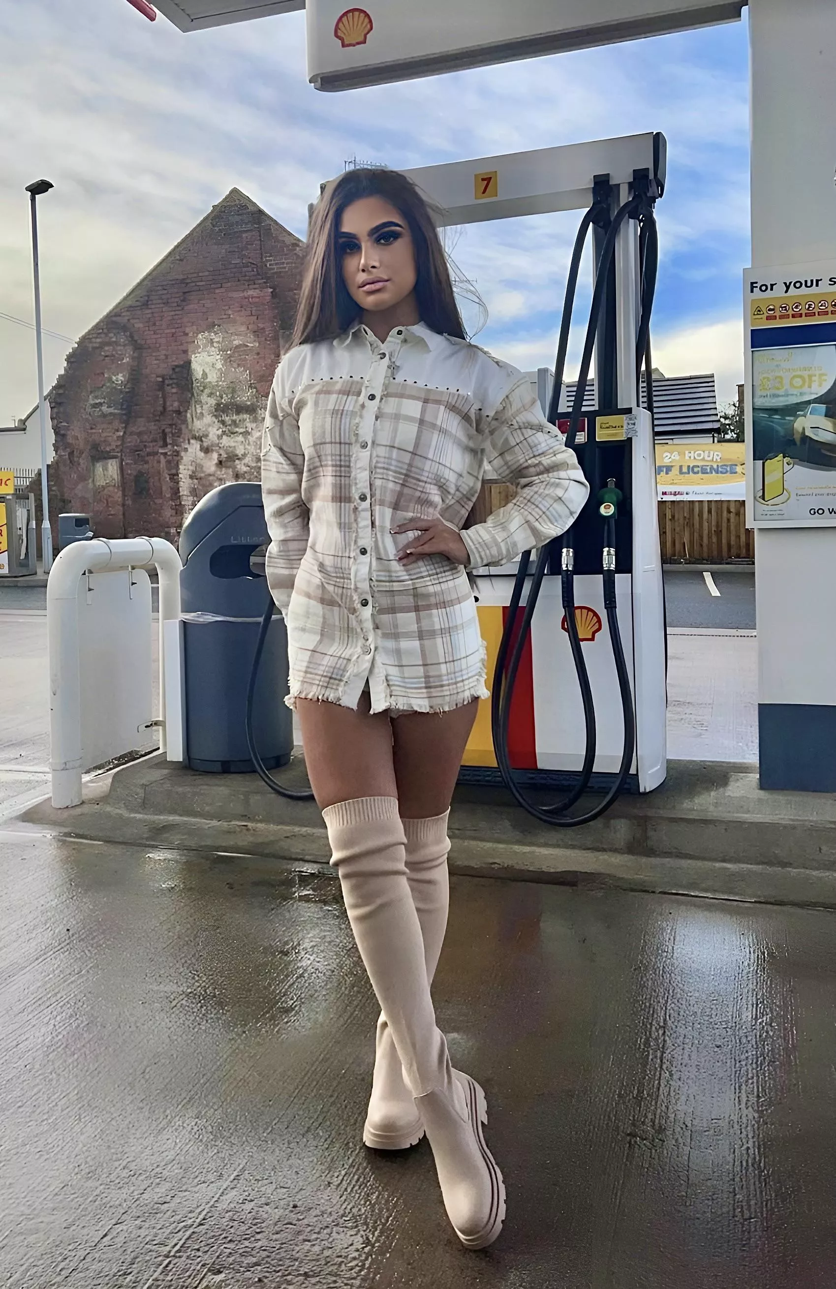 Scarlett getting re filled at the petrol station