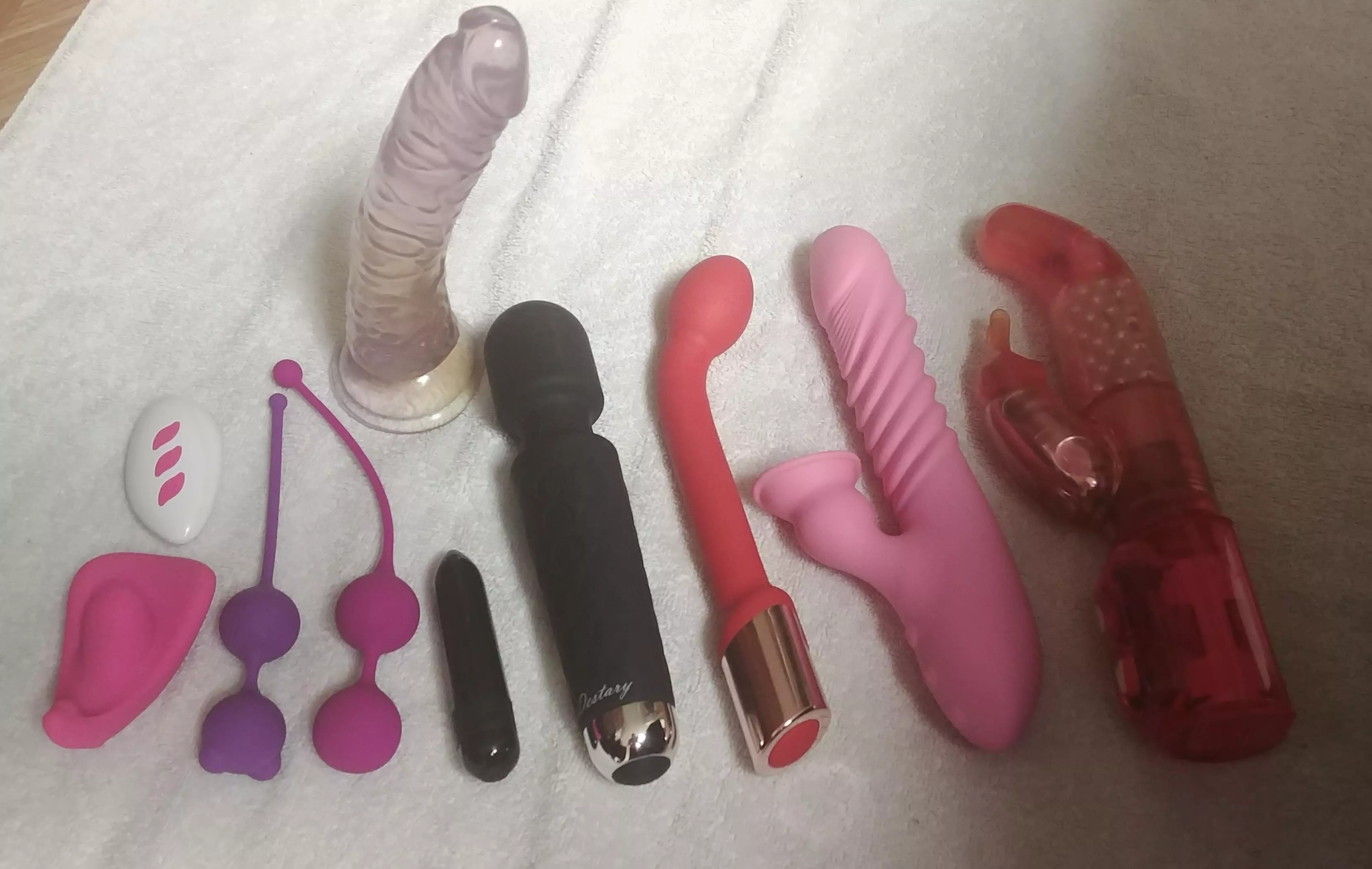 [selling] Various sex toys available! I'll spend one last night with them before shipping vac sealed and discreetly to you!