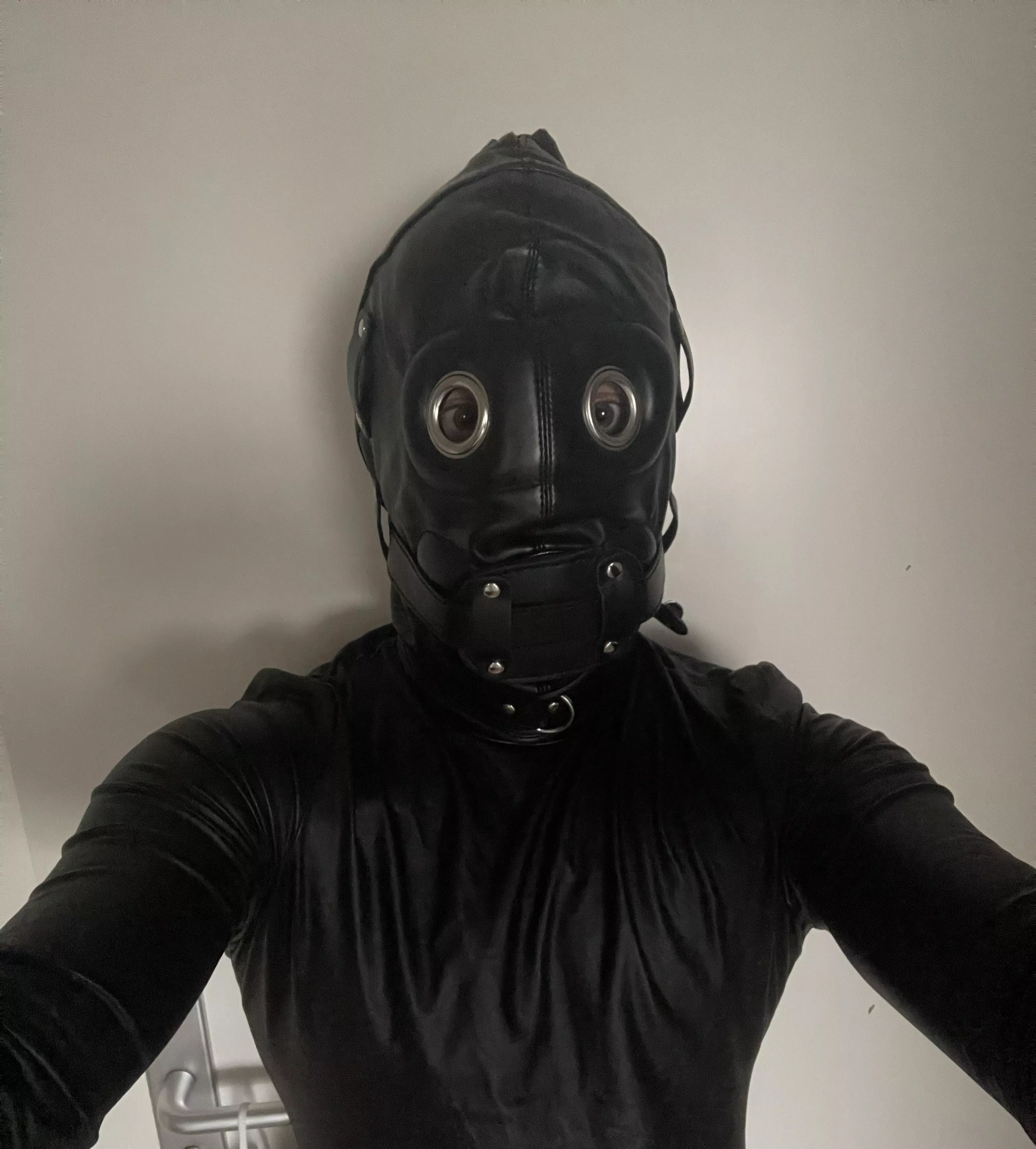 Transguy gimp wanna get tied and humiliated so bad