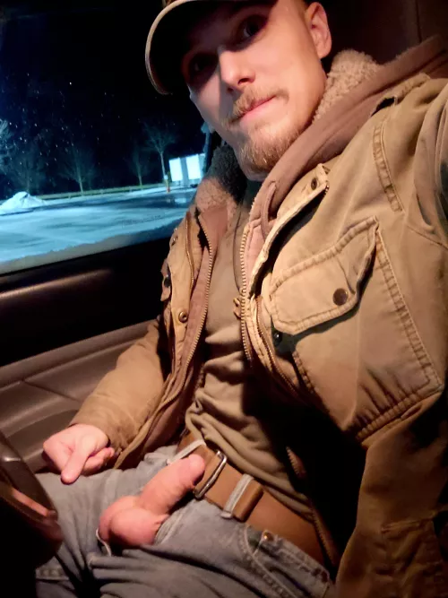 Waiting on the truck to warm up. Feel free to DM me.