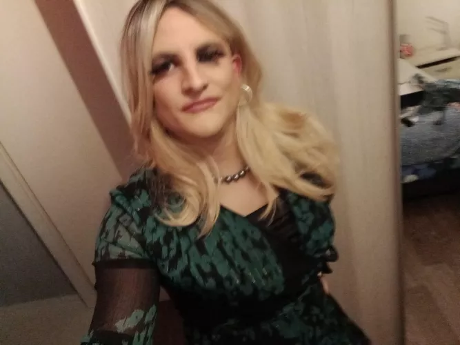 Want a datenight, were are we going?🥰