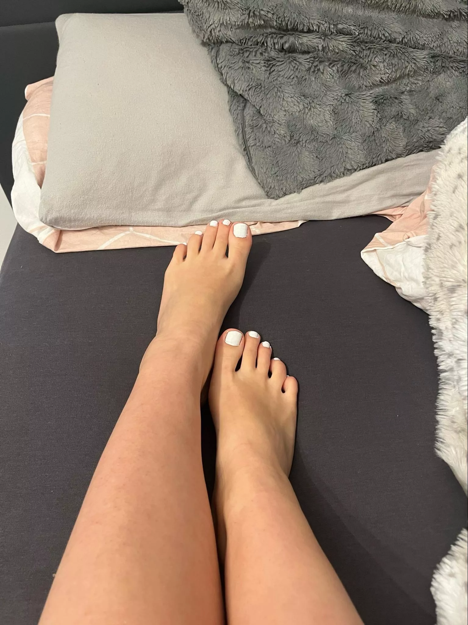 Who wants to get a footjob?