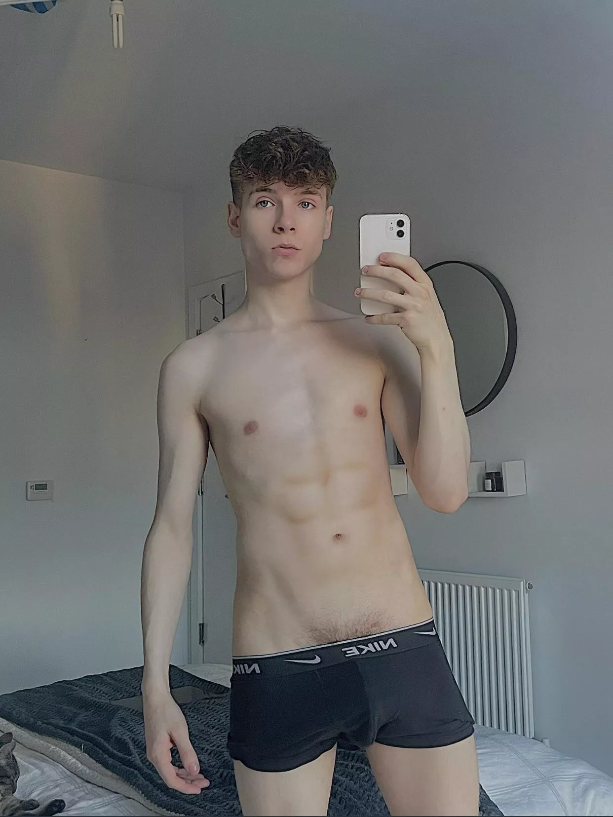 Would you fuck a twink ?:)