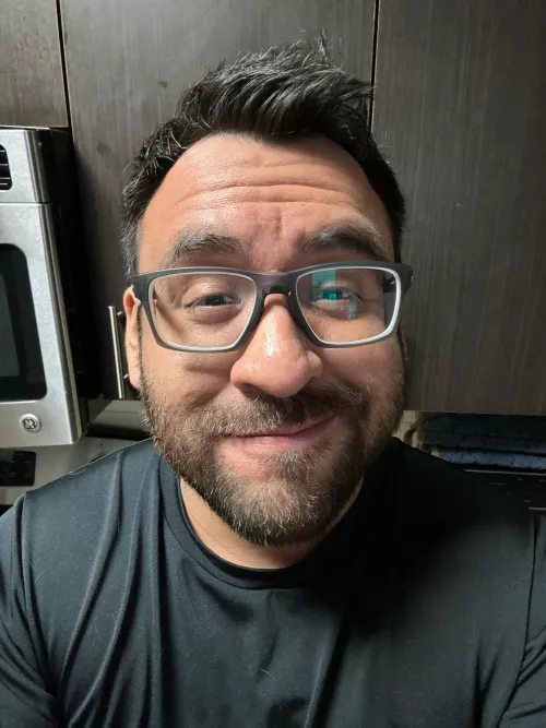 yo! anyone wanna play some CoD DMz ?